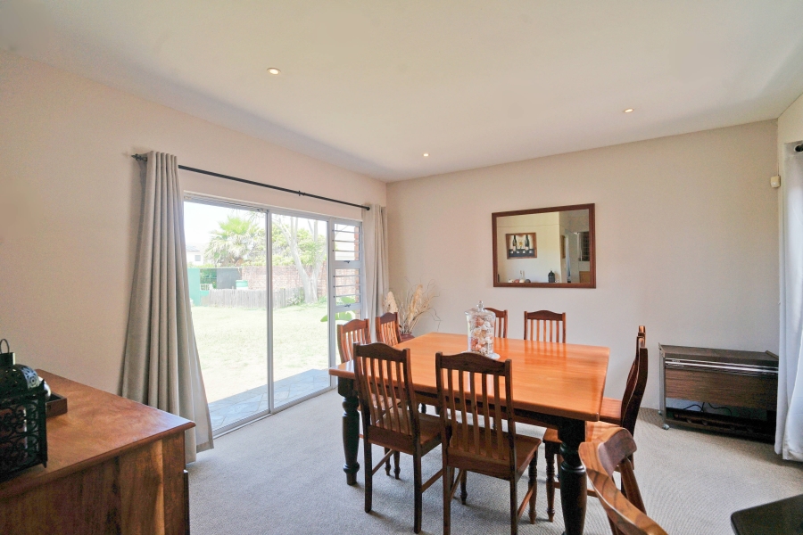 4 Bedroom Property for Sale in Kidds Beach Eastern Cape